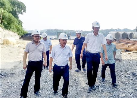 唐峰、何勇到桂東分公司項(xiàng)目開(kāi)展2023年第二季度安全生產(chǎn)質(zhì)量綜合大檢查暨“圍墻內(nèi)圍墻外”和“以包代管”專項(xiàng)檢查